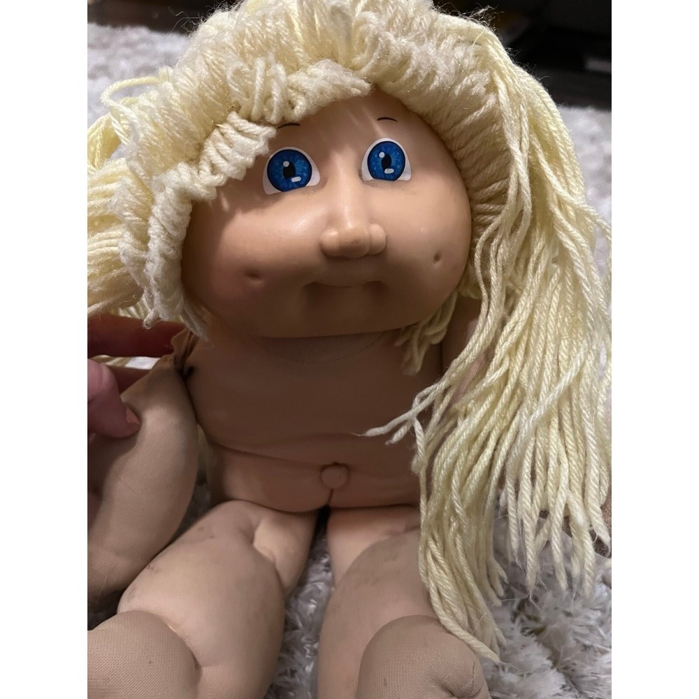 Vintage Cabbage Patch Doll Blond Hair Blue Eyes